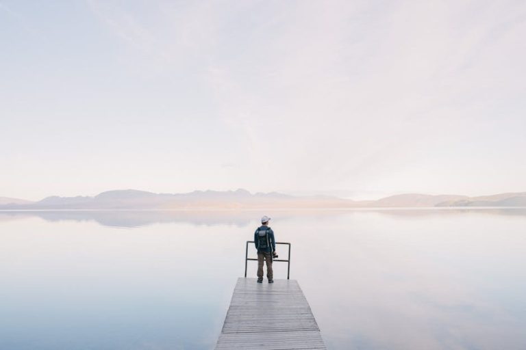 Reaching Out to an Ex After Silence - A Calm Guide to Messaging