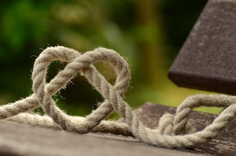 Casual Connections Without the Chaos