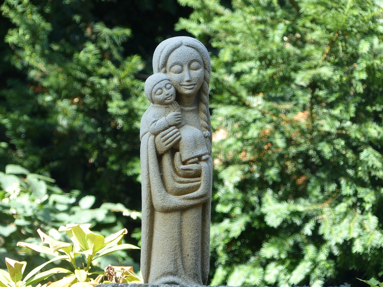 Super Empath Decoded: Traits, Origins and Ways to Recognize One