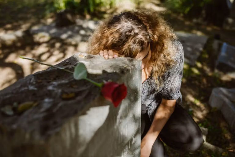 How to Move On from a Narcissist and Find Your Strength
