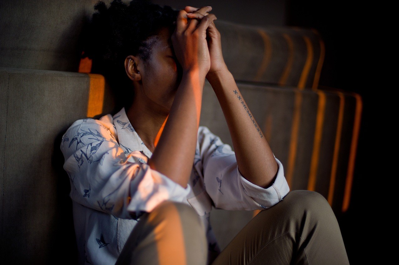 Emotional Baggage: Roots, Varieties, and Practical Ways to Let Go
