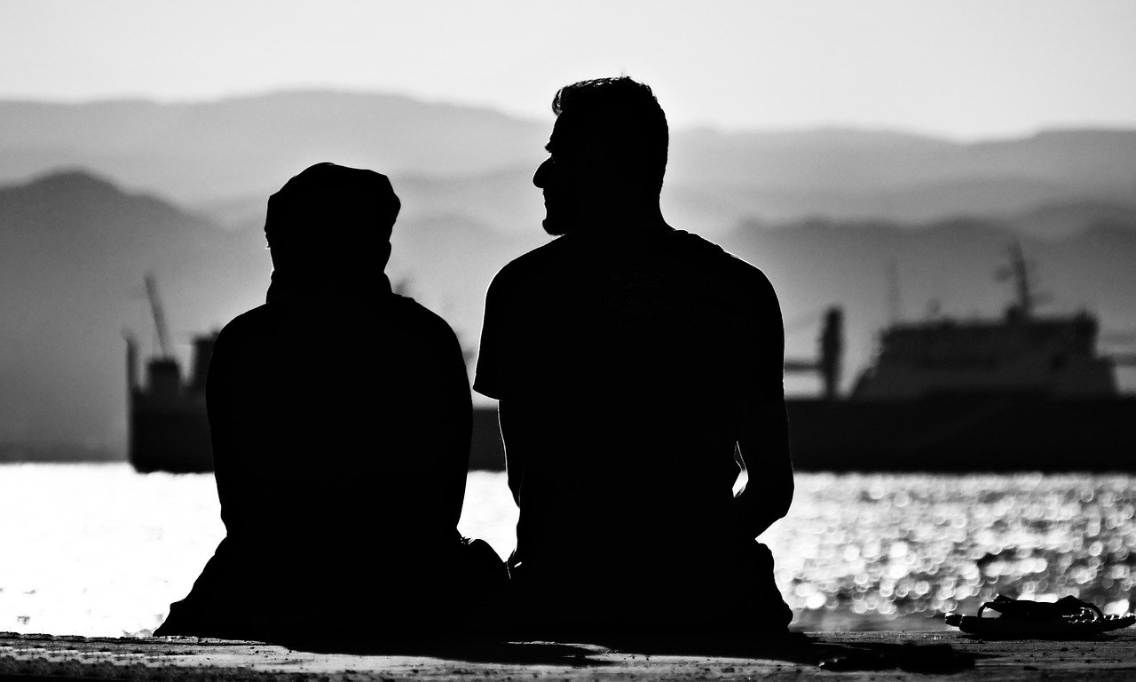When Warmth Fades: Why the Relationship Spark Dims and Ways to Rekindle It