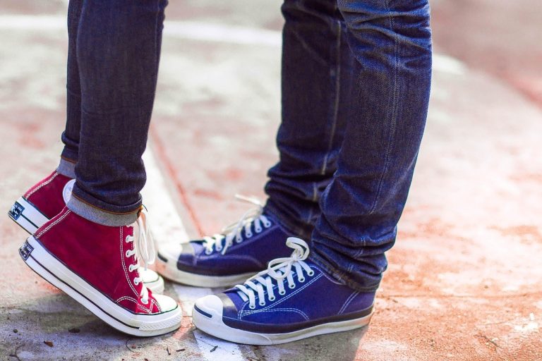 Midway Milestone in Love: Meaning and Missteps to Avoid