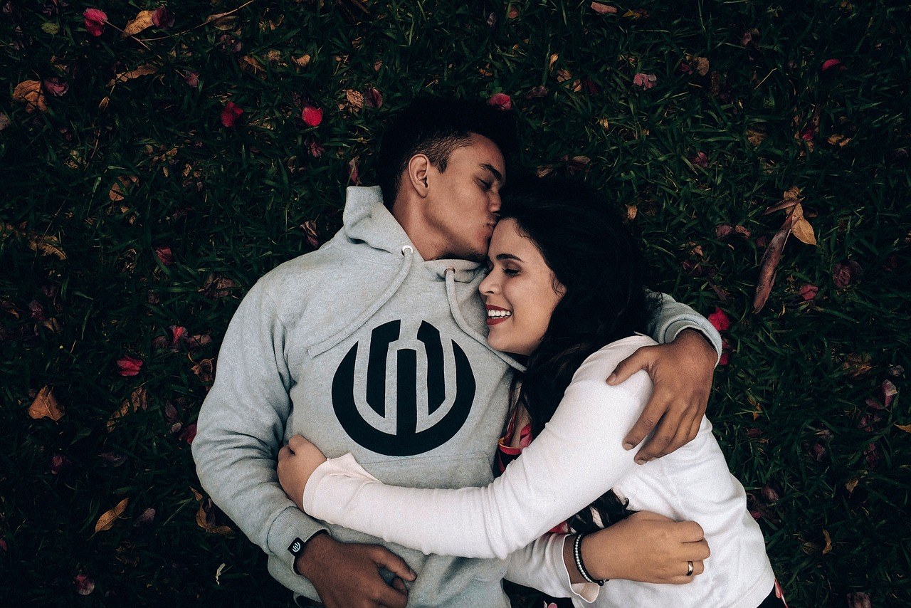 How To Trust That True Love Is Real - Signs And Stories