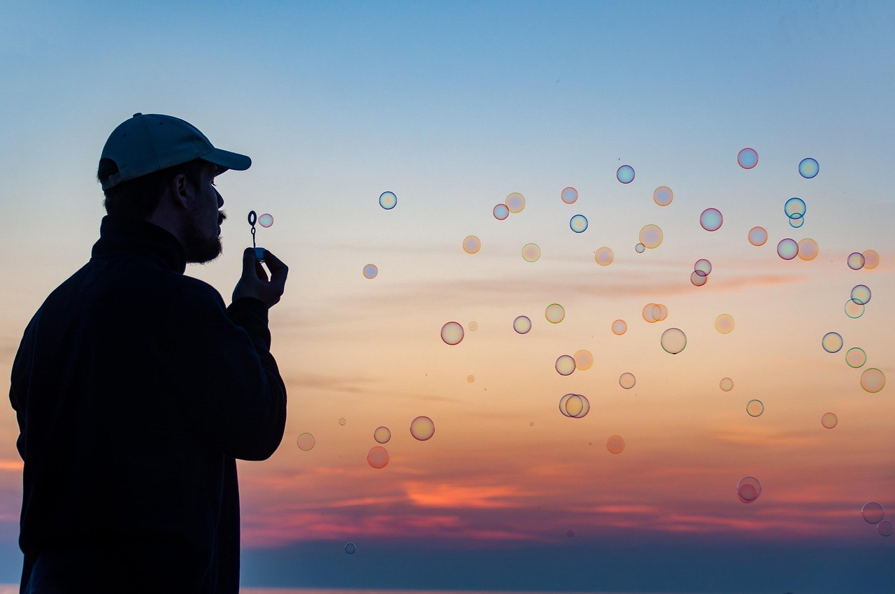 When Your Heart Lingers: Accepting Feelings for an Ex and Letting Go