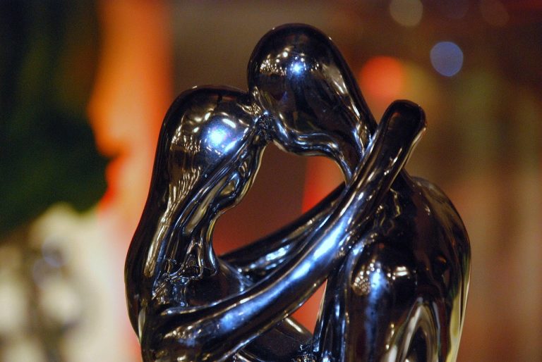 Living With A Narcissistic Spouse: Signs, Impact, And Essential Guidance