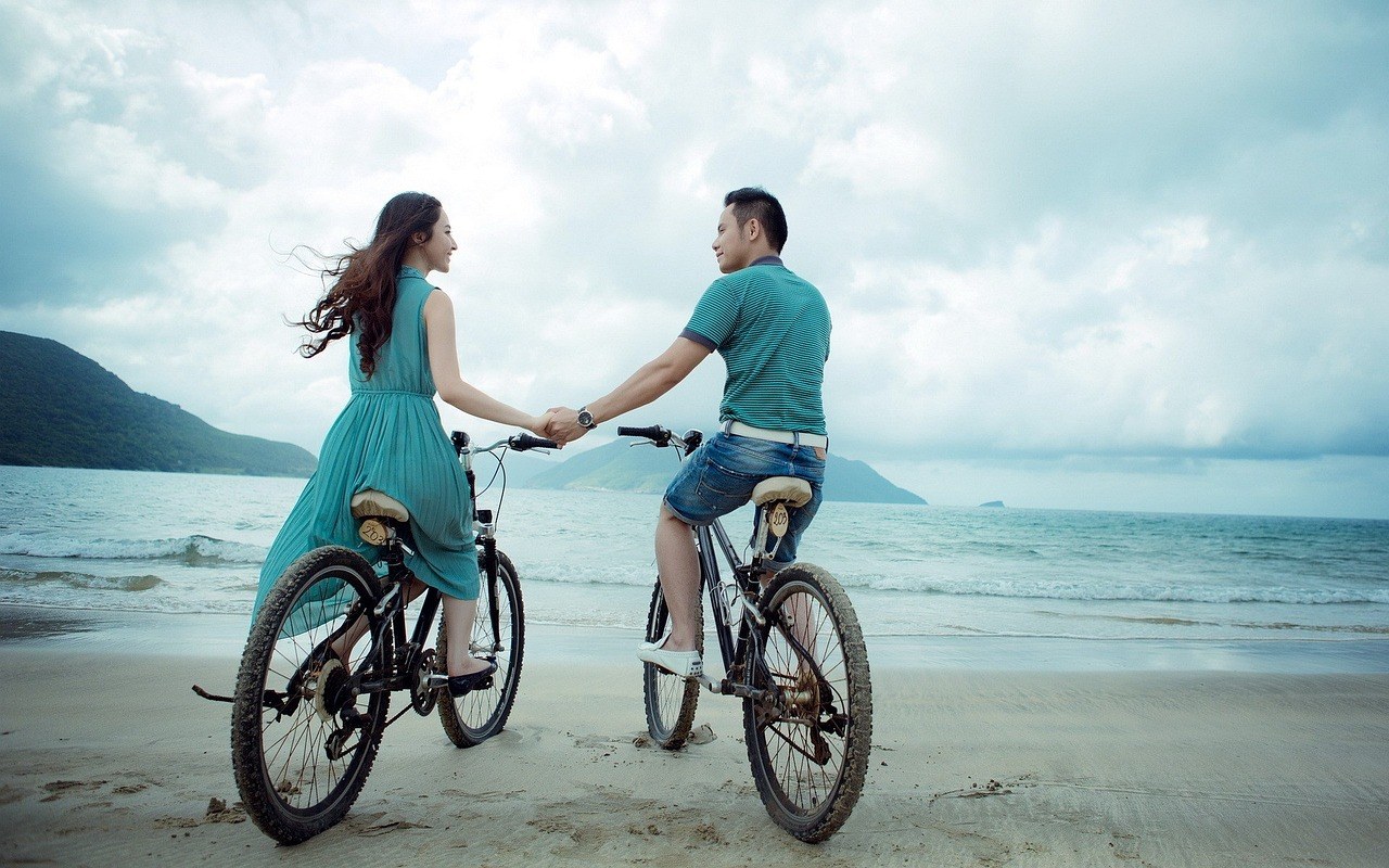 Subtle Signals Your Ex Still Has You On Their Mind