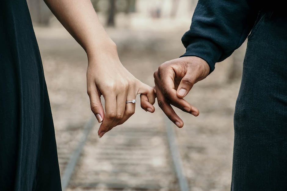 Getting Married Young: A Clear Look at Promise, Pitfalls, and Timing