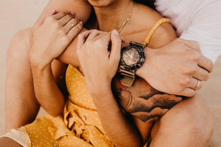From Single to Connected - A Practical Guide to Starting a Relationship