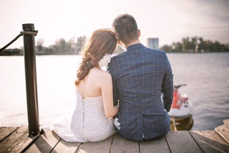 Thoughtful Conversation Starters for a Fresh Relationship