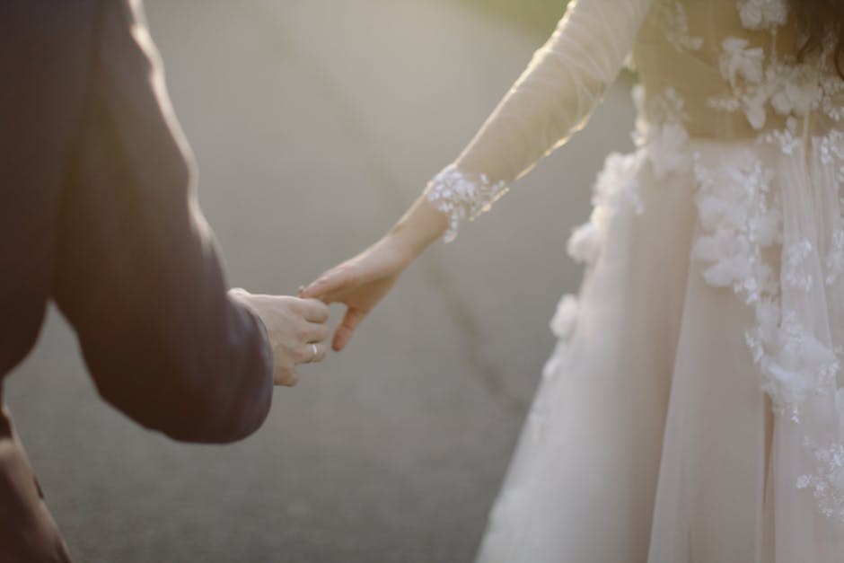 Small Acts, Big Heart: Everyday Ways to Show Deep Love