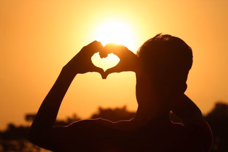 Fresh Conversation Starters to Map Your Romantic Path