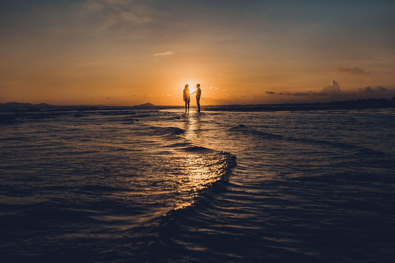Falling Out Of Love: Why It Happens and How to Recognize the Signs Quickly
