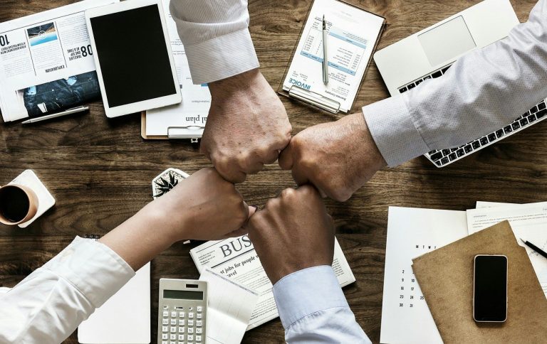 Untangling Compulsive Deceit: Causes, Clear Signs and Ways to Support Change