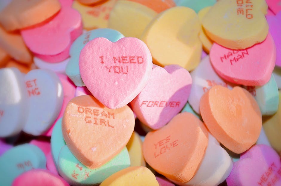 From Rushes to Ruptures: Making Sense of a Love-Hate Relationship