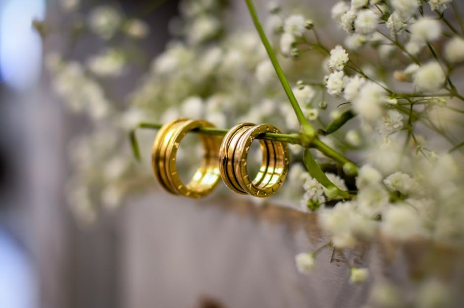 When Nothing Is Defined: Understanding the Space Between Dating and Commitment