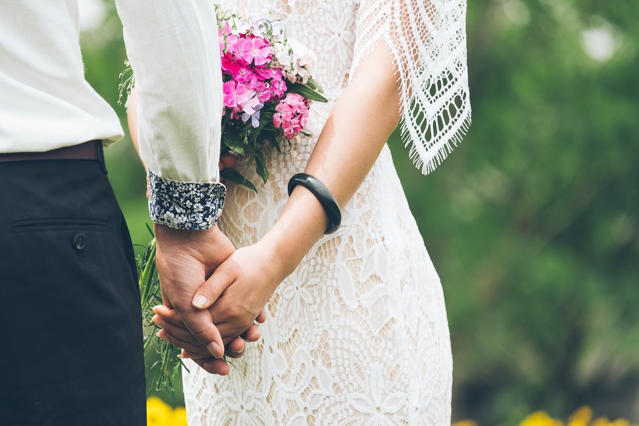 Compliments for Men That Spark Attraction - A Subtle Guide