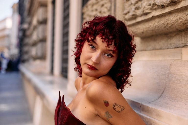 Quiet-Confidence Guide to Meeting People and Building Real Connections