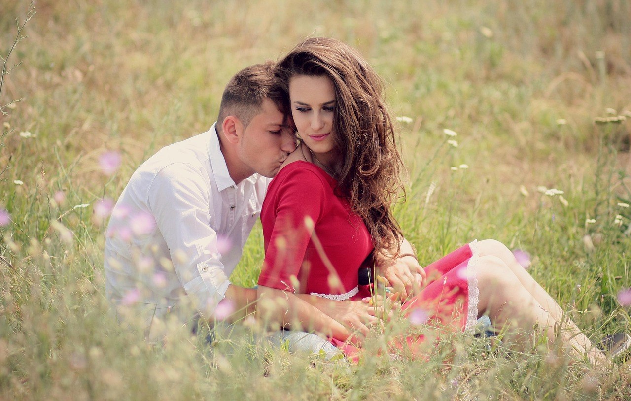 Turn Up the Heat with Daring Seduction Moves He Won’t Forget