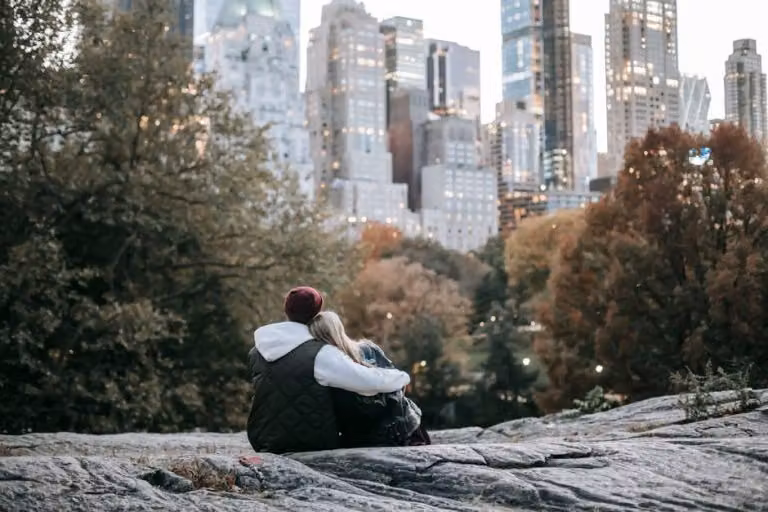 A Gentle Guide to Women’s Self-Exploration and Sexual Wellness