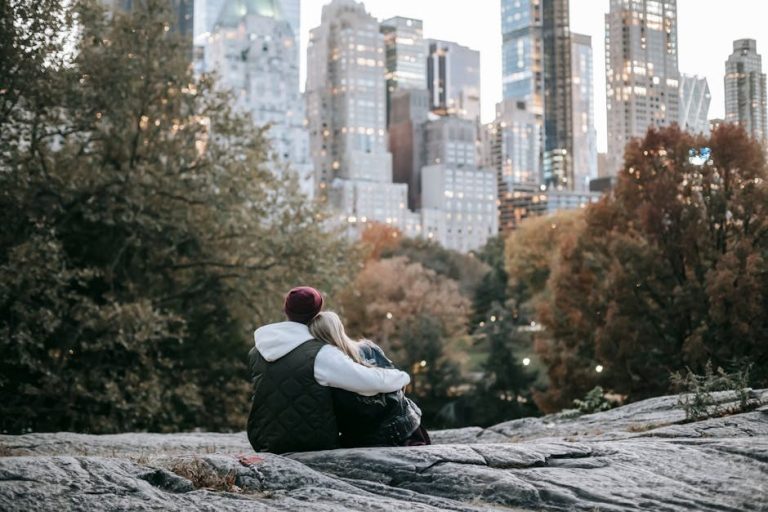 A Gentle Guide to Women’s Self-Exploration and Sexual Wellness