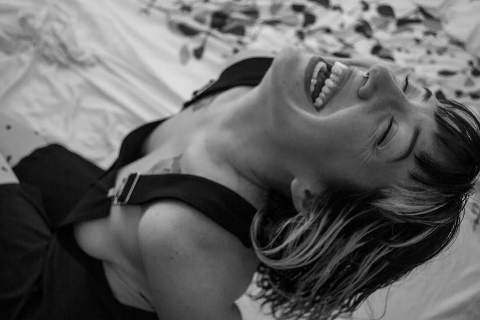 Dating a Man Who Doubts Himself - Signs, Roots, and What It Feels Like