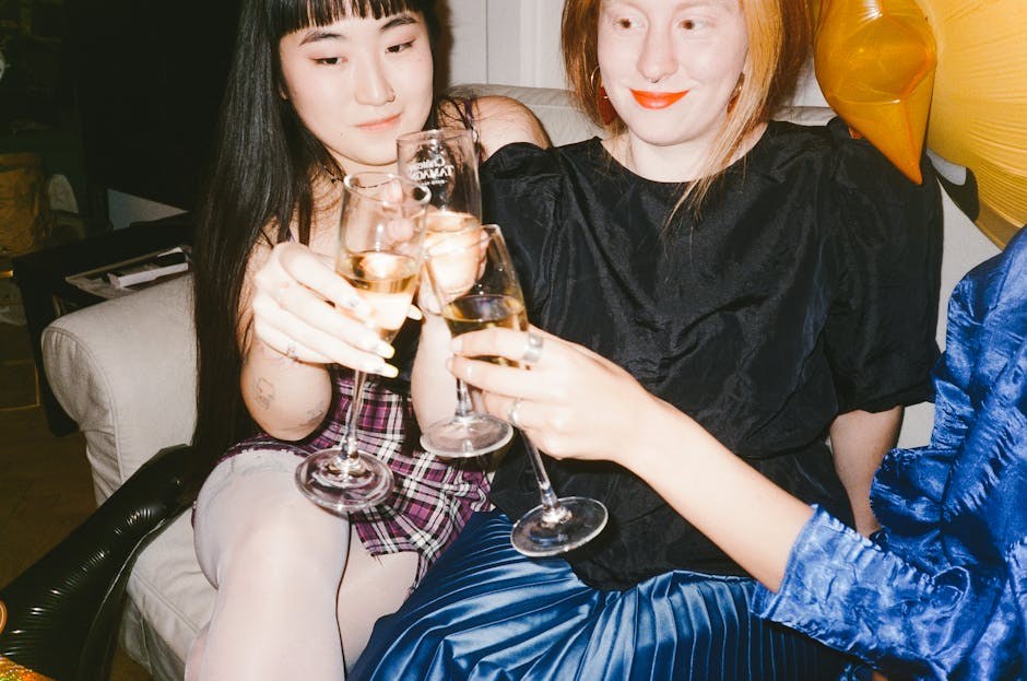 Dating a Man Who Doubts Himself - Signs, Roots, and What It Feels Like