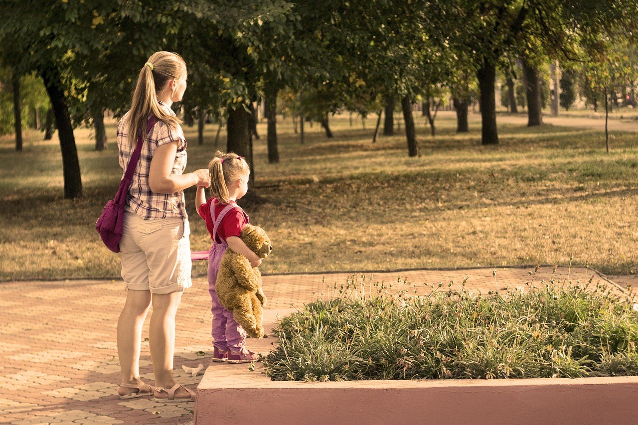 Beyond the Charm: Recognize a Narcissistic Boyfriend and Choose Yourself