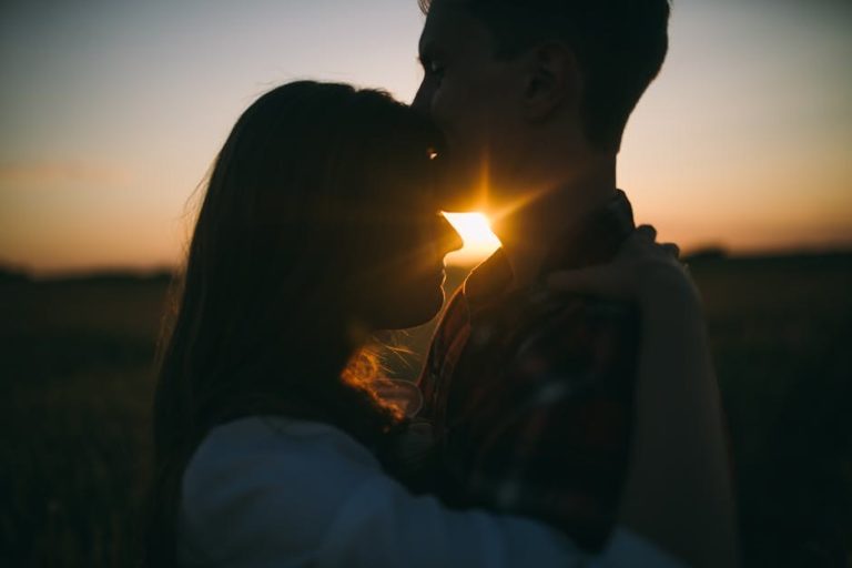 When Walking Away From an Affair Feels Impossible