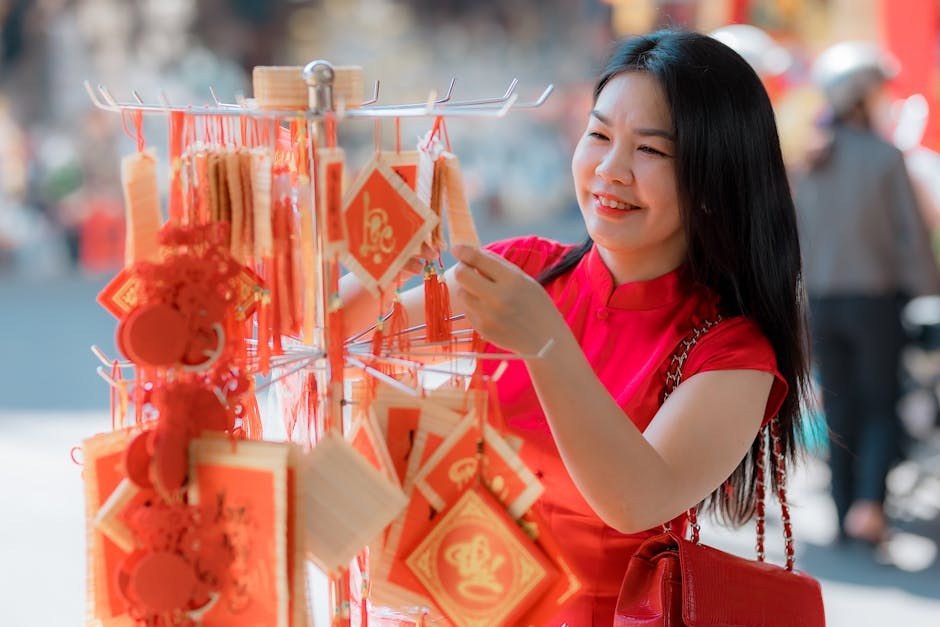Backburner Relationship: Meaning, Red Flags, and How to Tell You’re the Standby Option