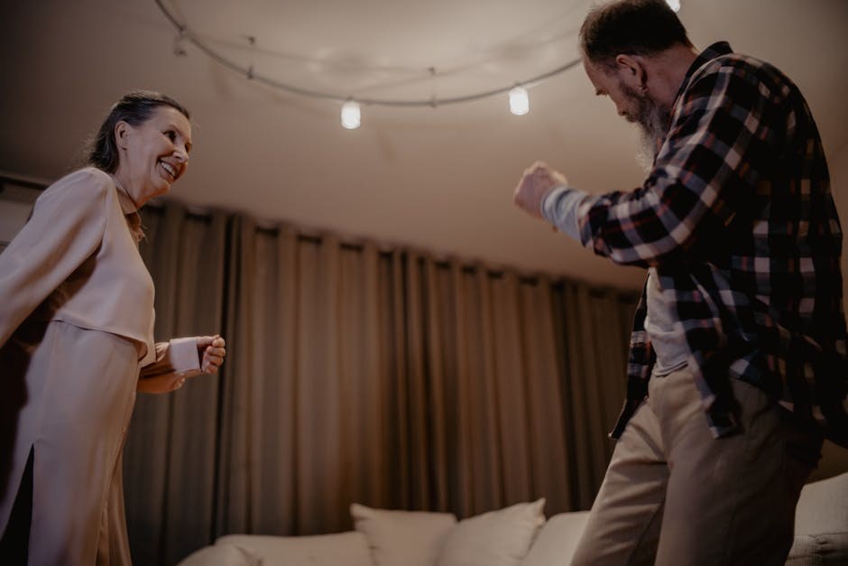 Dating Behaviors That Push People Away Quickly