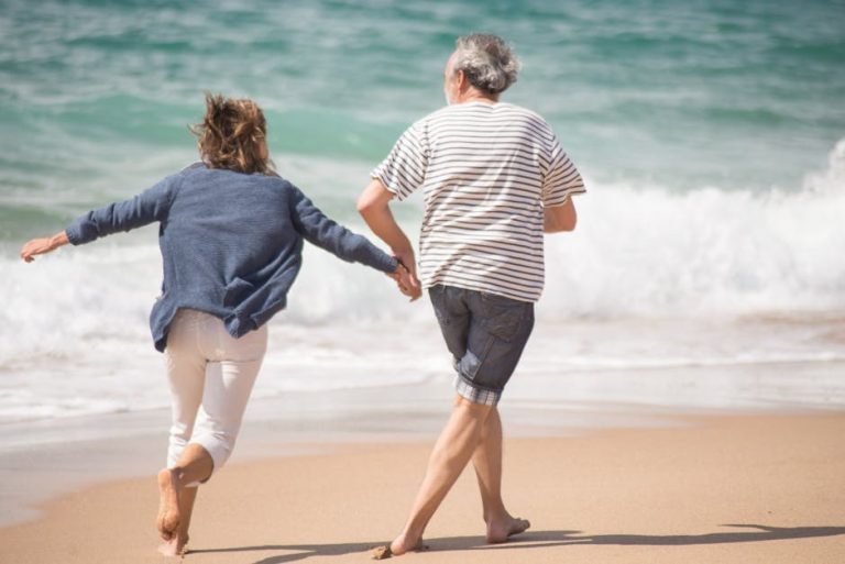 Dating Behaviors That Push People Away Quickly