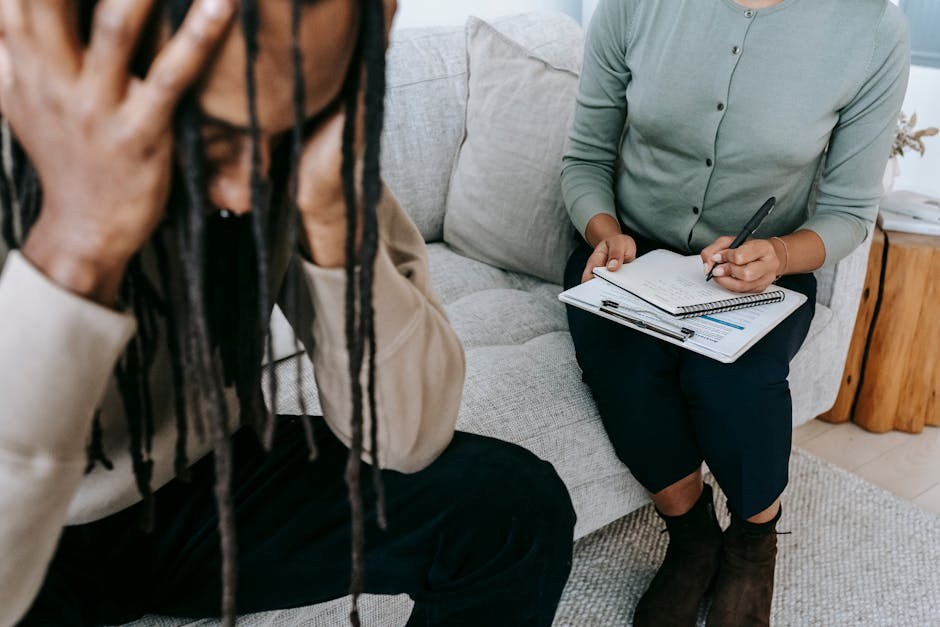 Crafting a Magnetic Dating Profile for Women That Truly Shines