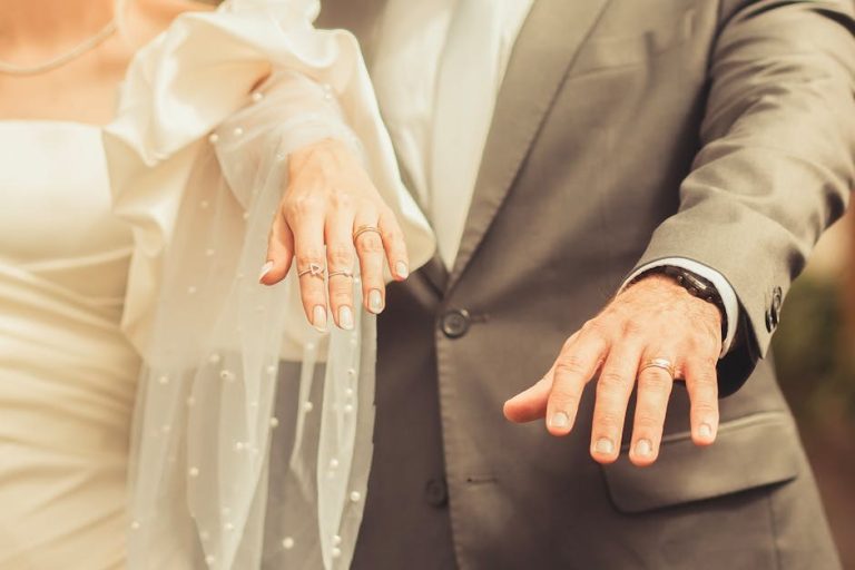 Soft Exits: Subtle Tactics That Nudge a Partner to End Things