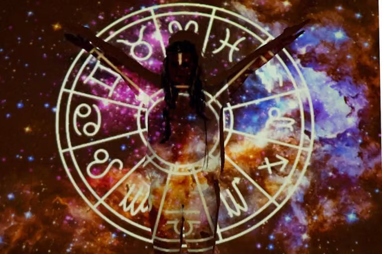 Opposites Attract: Harmony Between Introvert and Extrovert Worlds