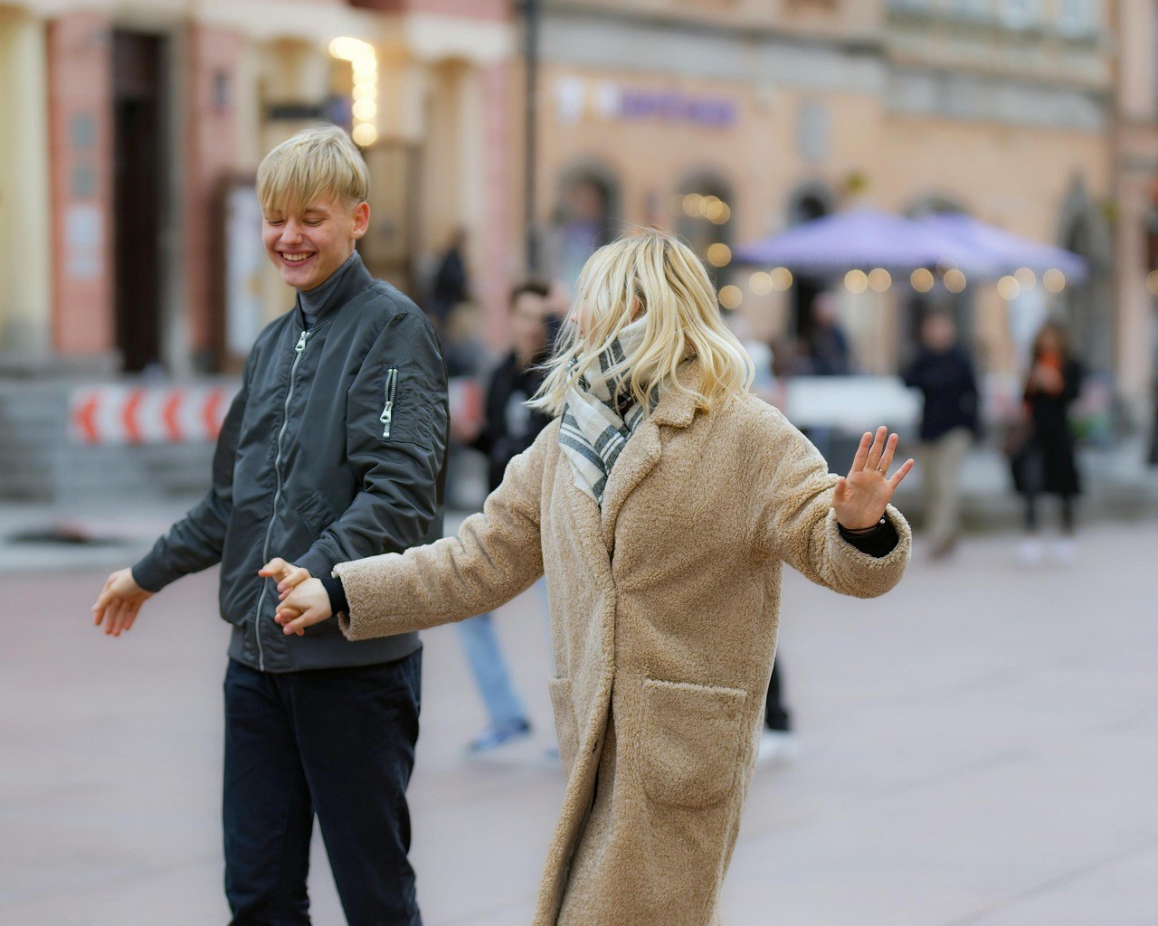 Dating Without the Meltdown: Cultivating Calm When Connection Takes Time