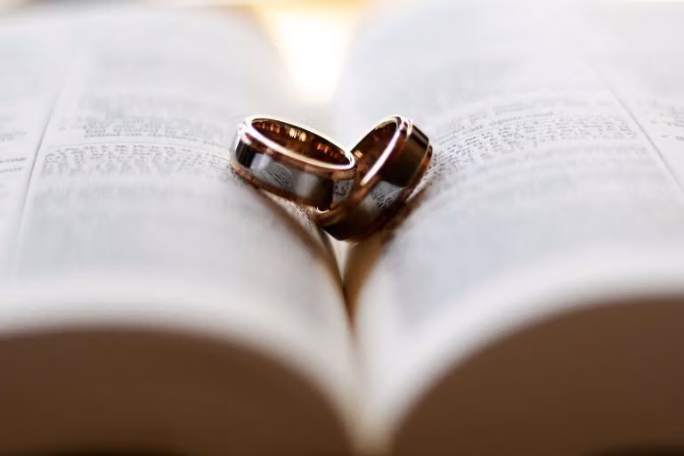 Make Desire Spark: Clever Ways to Stoke His Lust and Feed His Fantasy