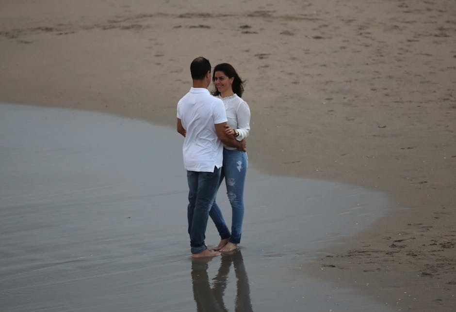 Say What You Need Without Sounding Clingy: A Gentle Guide to Getting His Focus