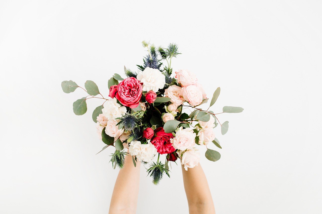 Clever Ways to Keep a Guy Hooked and Happy in Your Relationship