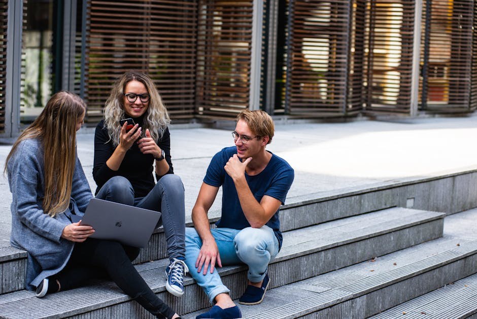 Clever Ways to Keep a Guy Hooked and Happy in Your Relationship
