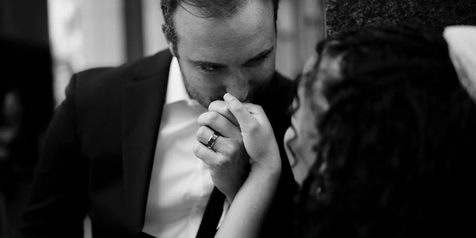 When Affection Fluctuates: Motives, Phases, and Smart Responses