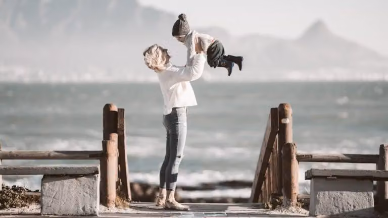 Breaking Free From Over-Attached Girlfriend Habits