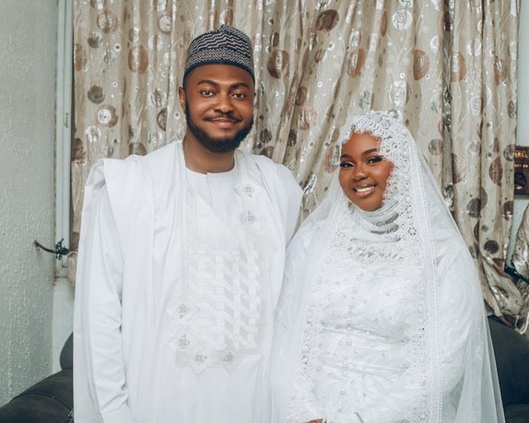 When Commitment Stays Out of Reach: Clues He Won’t Choose a Wedding