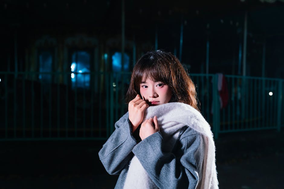 Sex Kitten Energy: Unlock Flirtatious Confidence Without Attachment