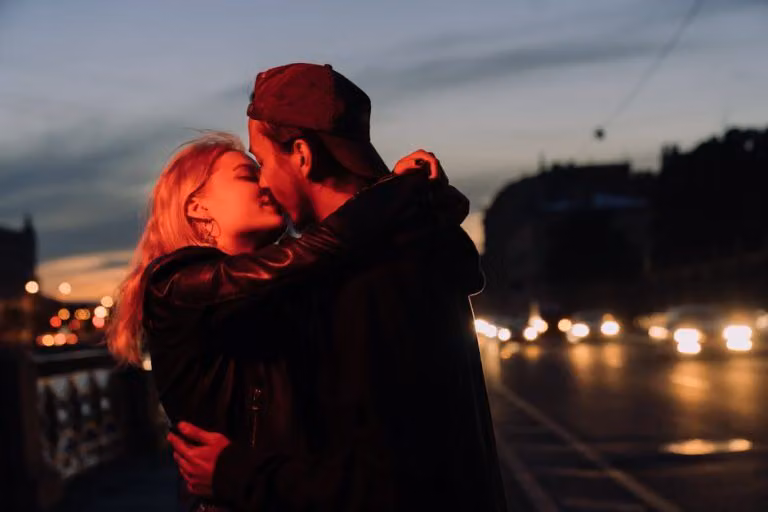 Early Love Confessions: Understanding Timing and Intentions