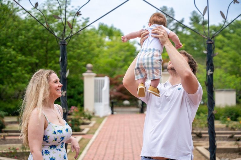 Talking to Your Family About a New Relationship with Confidence